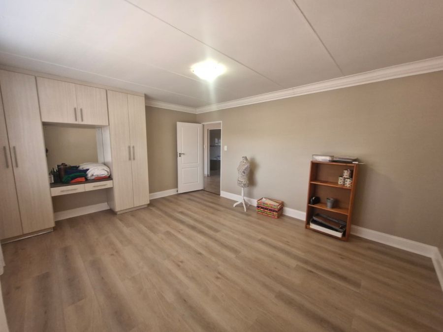 5 Bedroom Property for Sale in Kathu Northern Cape